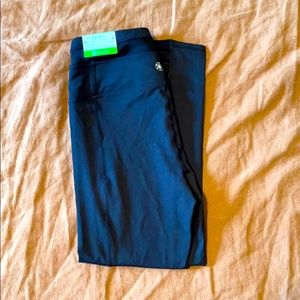 NWT gaiam crop leggings